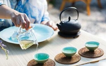 茶香弥漫，胃酸远离，健康生活